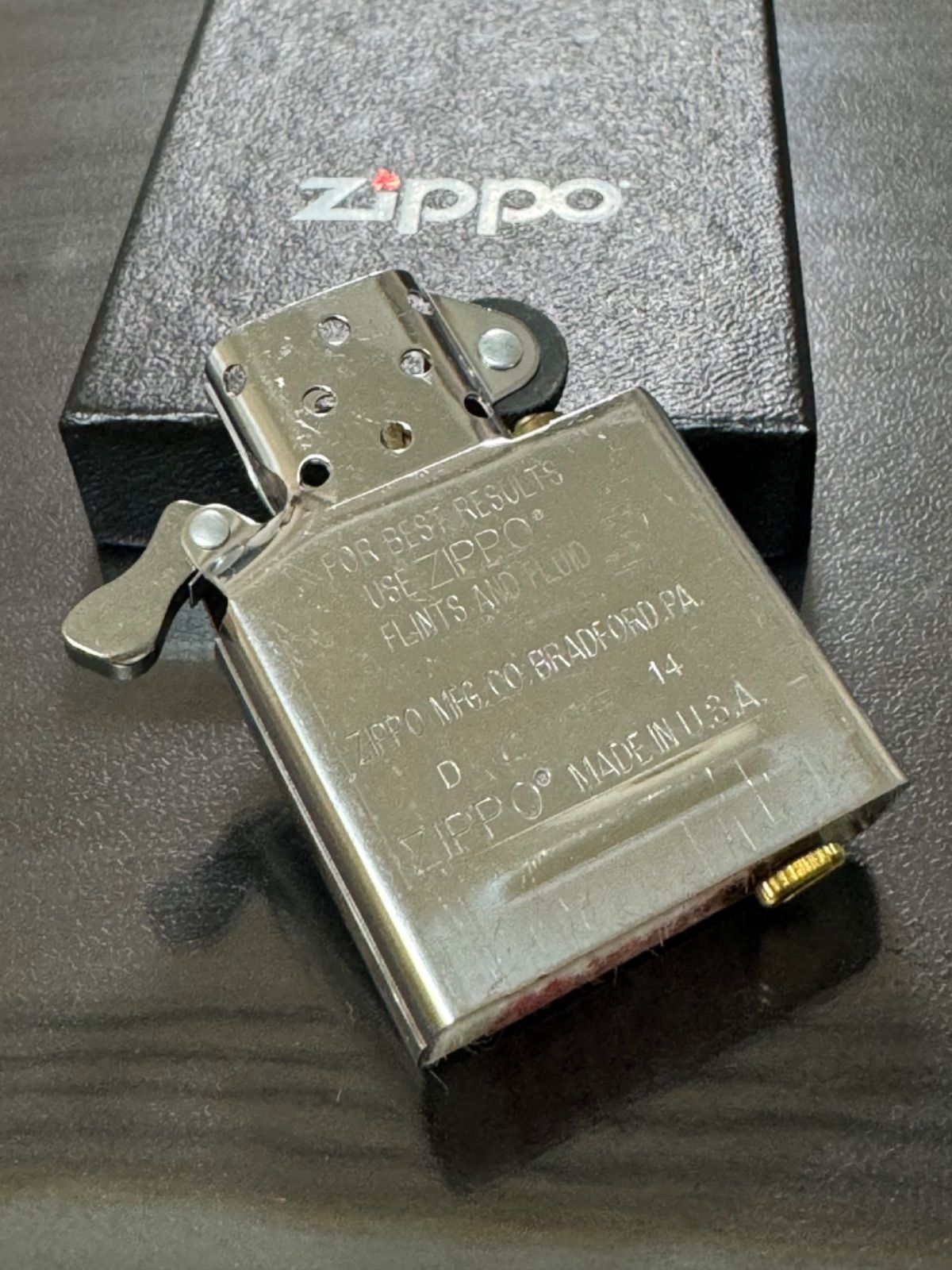 zippo MEVIUS silver 限定品 メビウス シルバー 2014年製 当選品 前面刻印 懸賞品 デットストック MILD SEVEN  マイルドセブン シルバーインナー 同年代 2014年製 ケース 保証書 - メルカリ