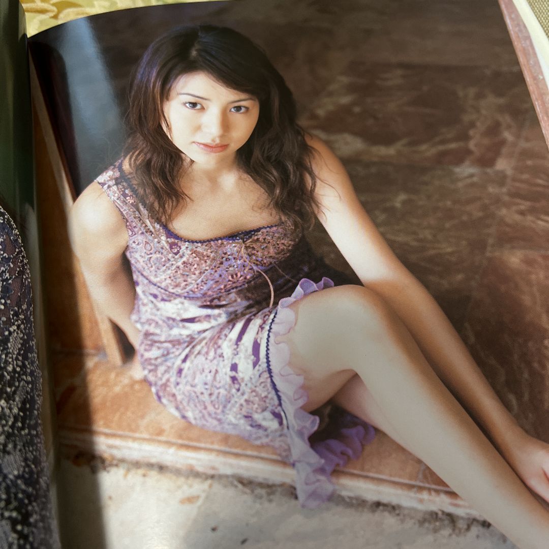 遥かに愛しい君のこと・・・井川遥ファースト写真集 - メルカリ