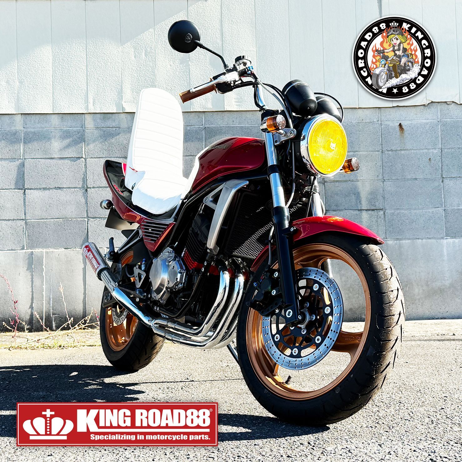 新商品□3個限定□初回モニター価格】カワサキ バリオスⅠ型 ZR250B ☆ KingRoad88 / ３段シート / エナメル ホワイト 45cm  / 36,800円→26,800円 / 送料無料！！！ 1型 三段シート 残り2個 - メルカリ