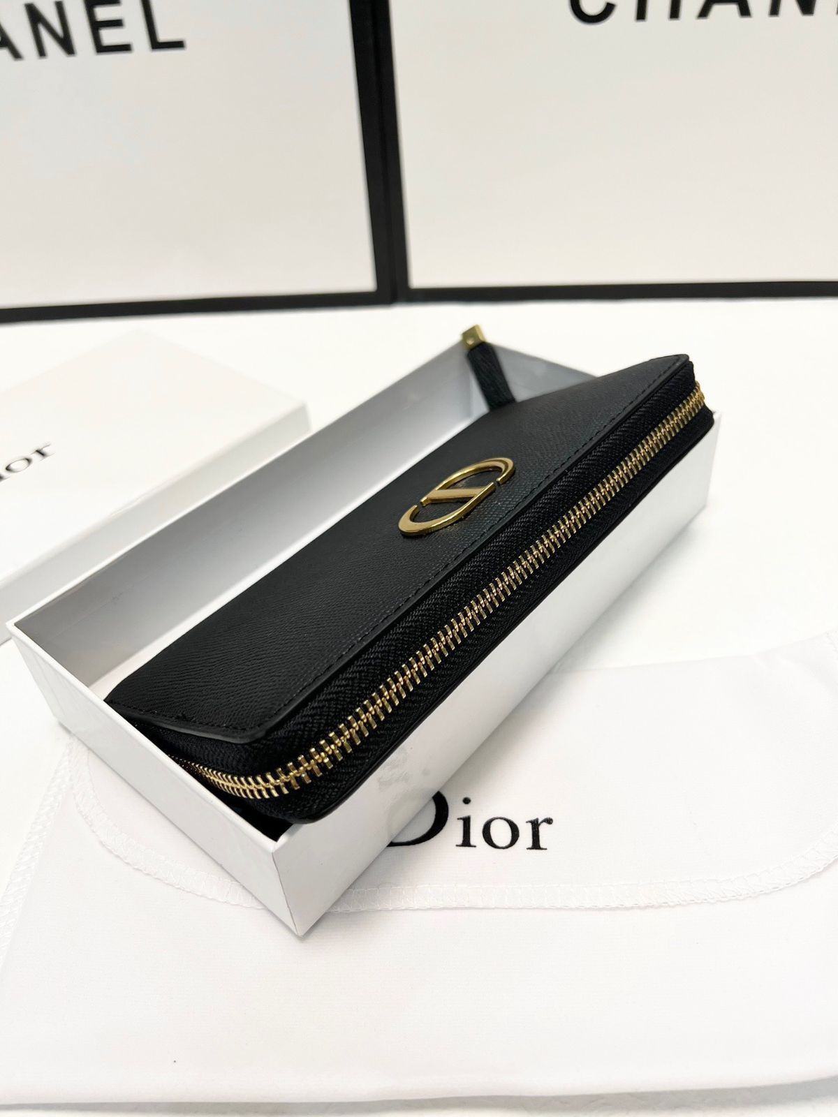 今日 DIOR