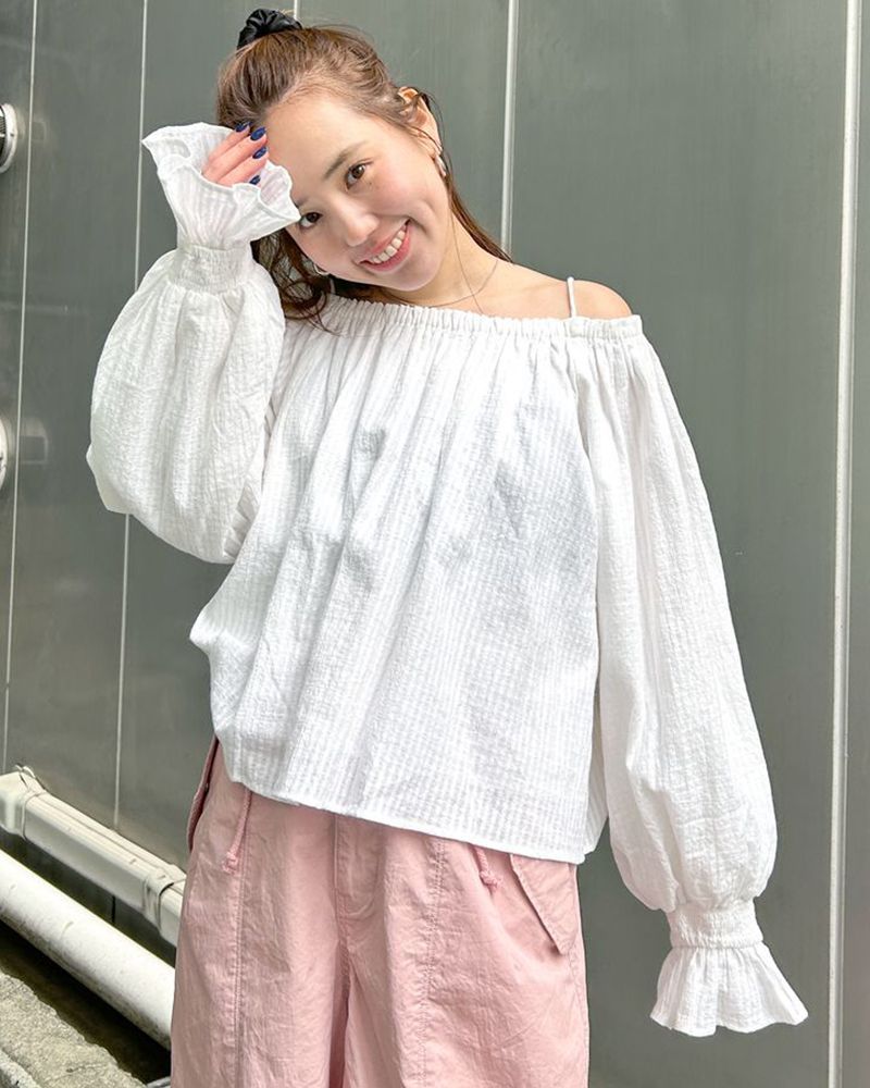 美品 St.cecilia セントセシリア ガーリッシュ クリオネブラウス 長袖 パフショルダー ノーカラー ペプラム シャツ 38 ベージュ レディース 古着 中古 美品 St.cecilia セントセシリア ガーリッシュ クリオネブラウス
