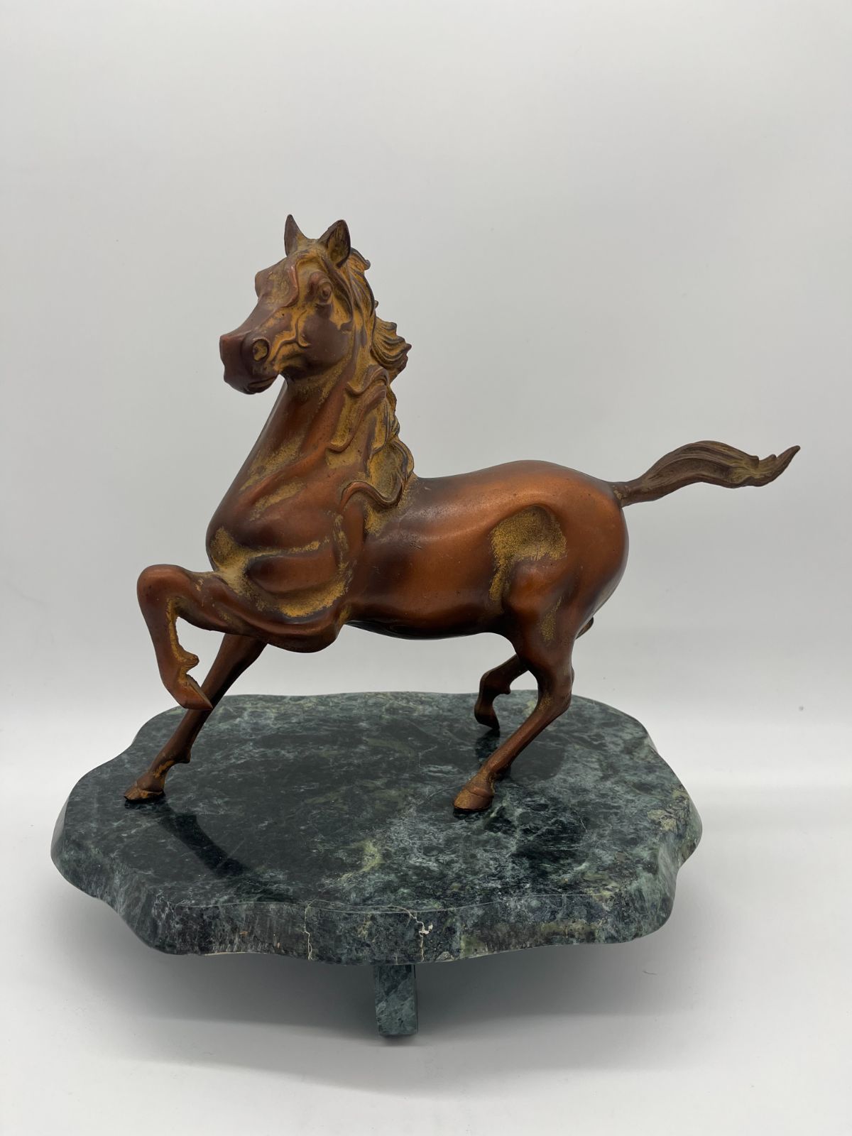 馬の置物 馬 置物 金属 鉄 石 台座付き アンティーク インテリア 昭和