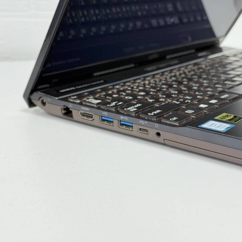 富士通㊹/SSD2TB/メモリ20GB/corei7/Windows11/ノートパソコン/第8世代