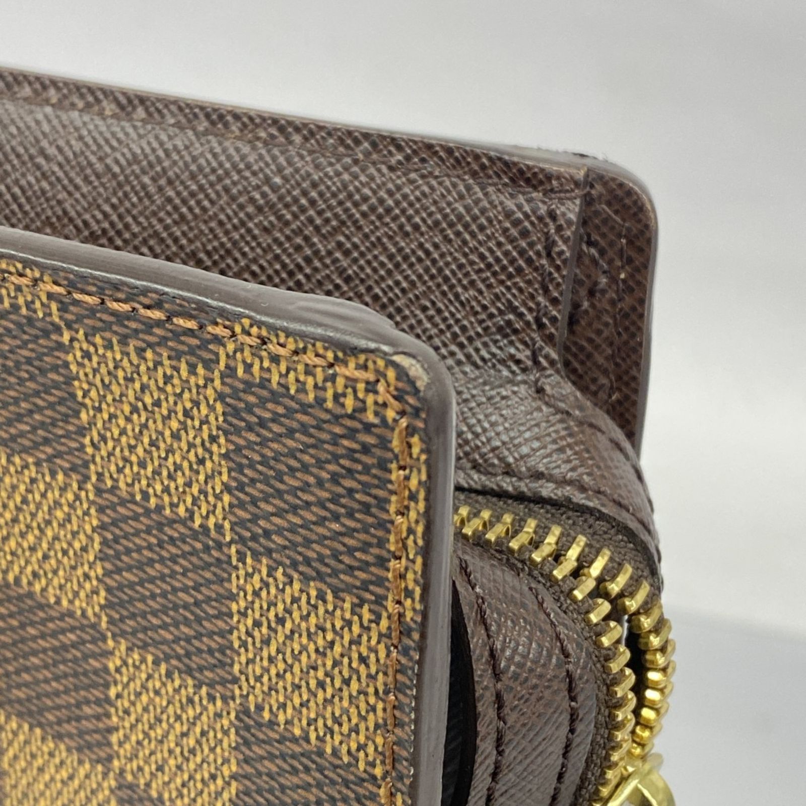 Vuitton ルイ