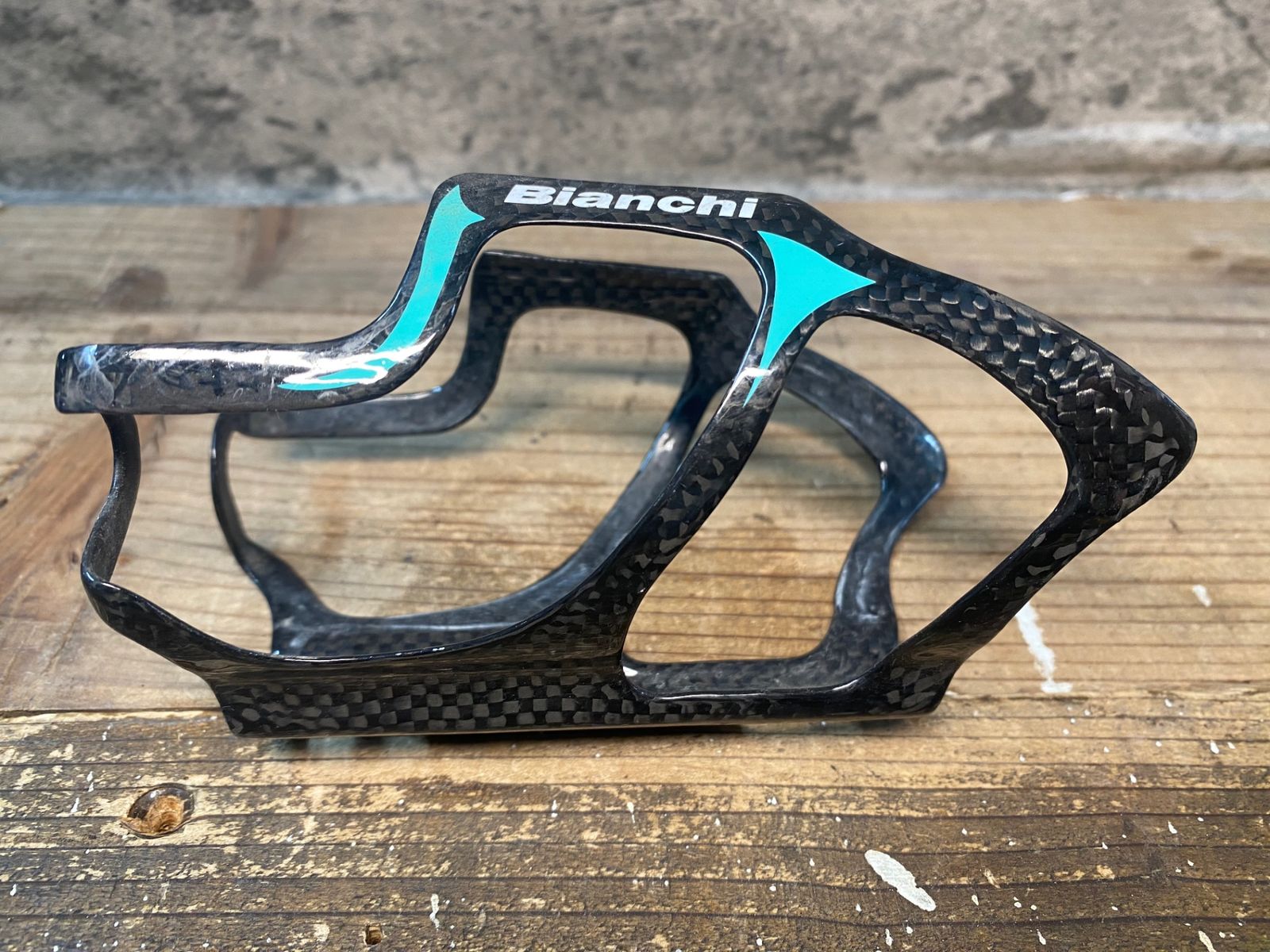 【未使用】ビアンキ カーボン ボトルケージ BIANCH CARBON Bianchi ビアンキ カーボンボトルケージ 形がカッコイイ