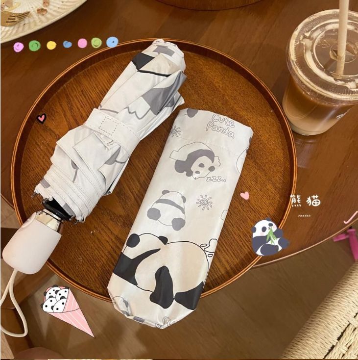 シャンシャンファミリー　遮光【晴雨兼用】新品　未使用　折りたたみ　パンダ シャンシャンファミリー 遮光【晴雨兼用】新品 未使用