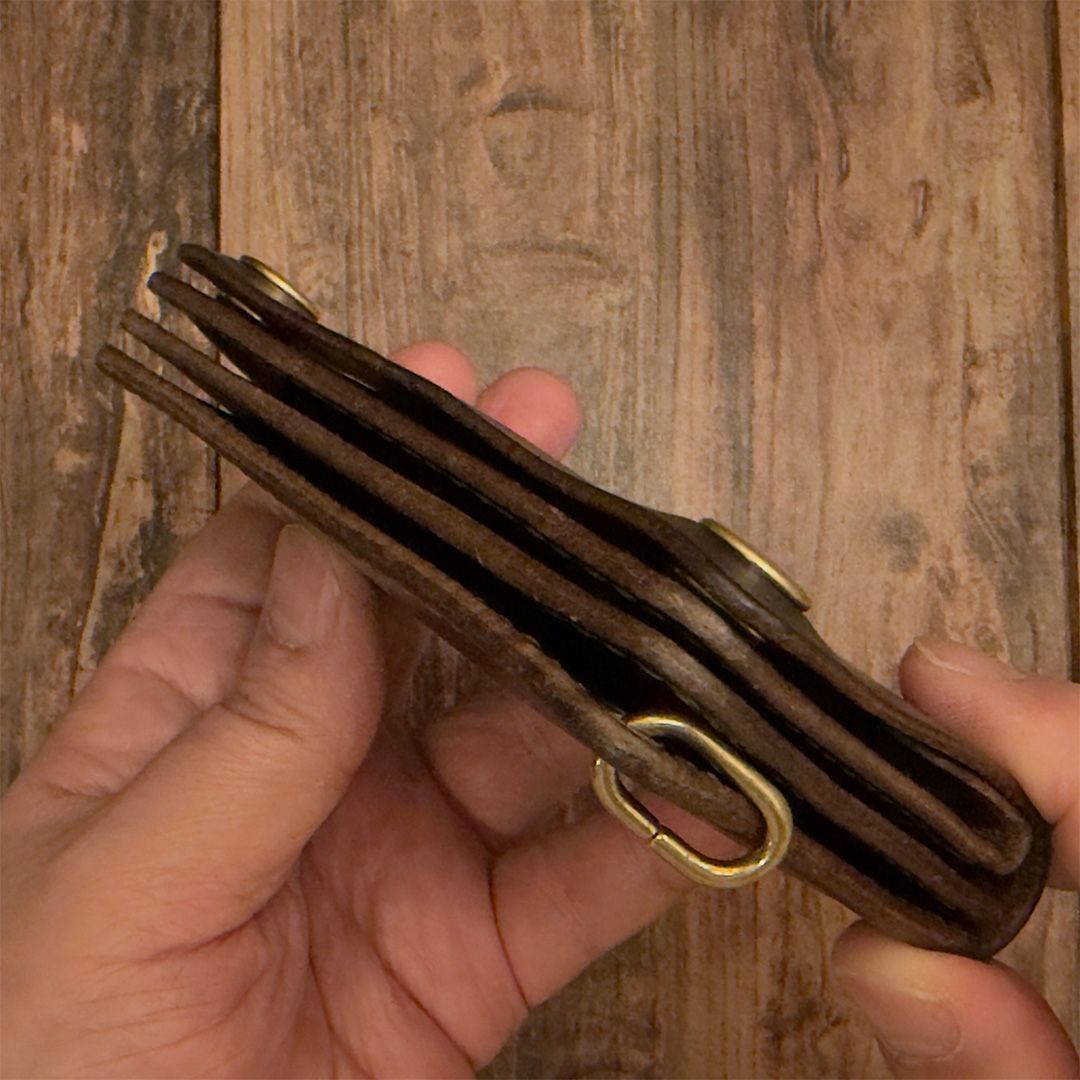 クロムエクセル 茶芯ブラックのショートトラッカーウォレット｜革の質感を楽しむ ｜TWS03-BCE-01 NEXPOTALLINN_EU