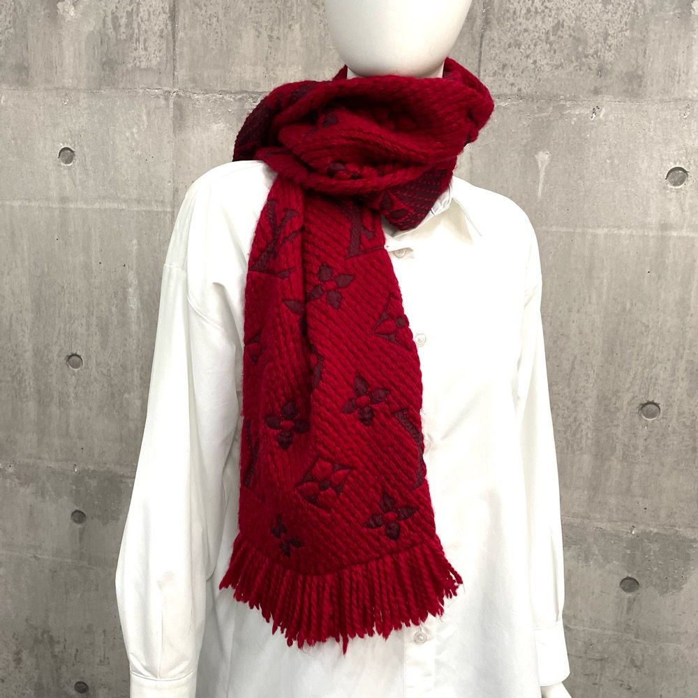 LOUIS VUITTON レッド マフラー LOUIS VUITTON ルイヴィトン Louis Vuitton LV マフラー・ロゴ