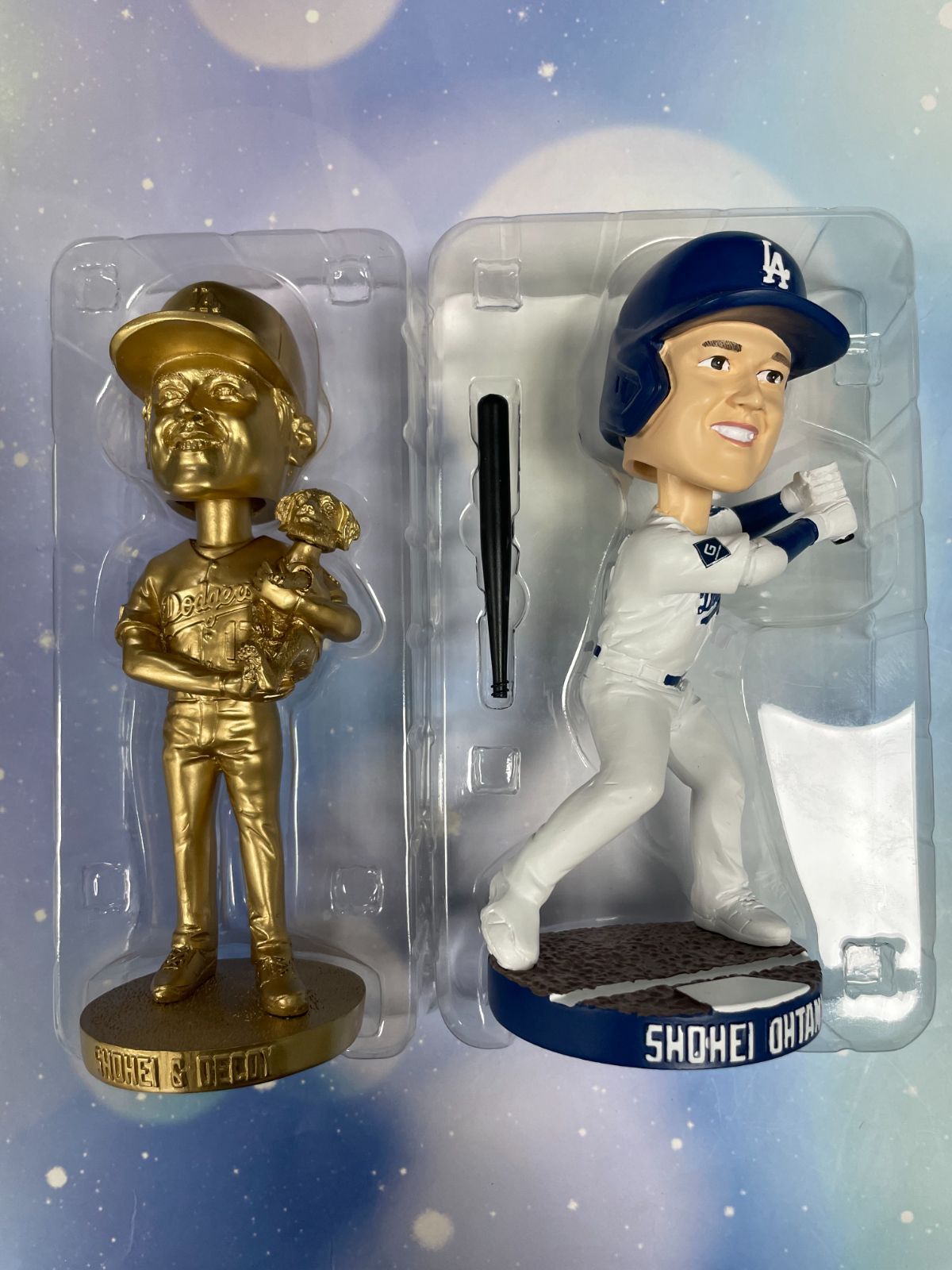 ?爆買い必至? 大谷翔平 デコピン バブルヘッド2体セット 金色 グレー 完全同梱版⚾ビジターユニフォーム付 即決対応