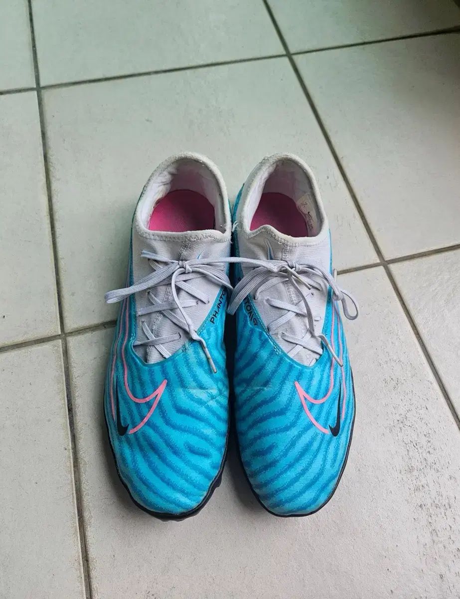 270 NIKE ナイキ リアクト ファントム GX プロ TF サッカーシューズ