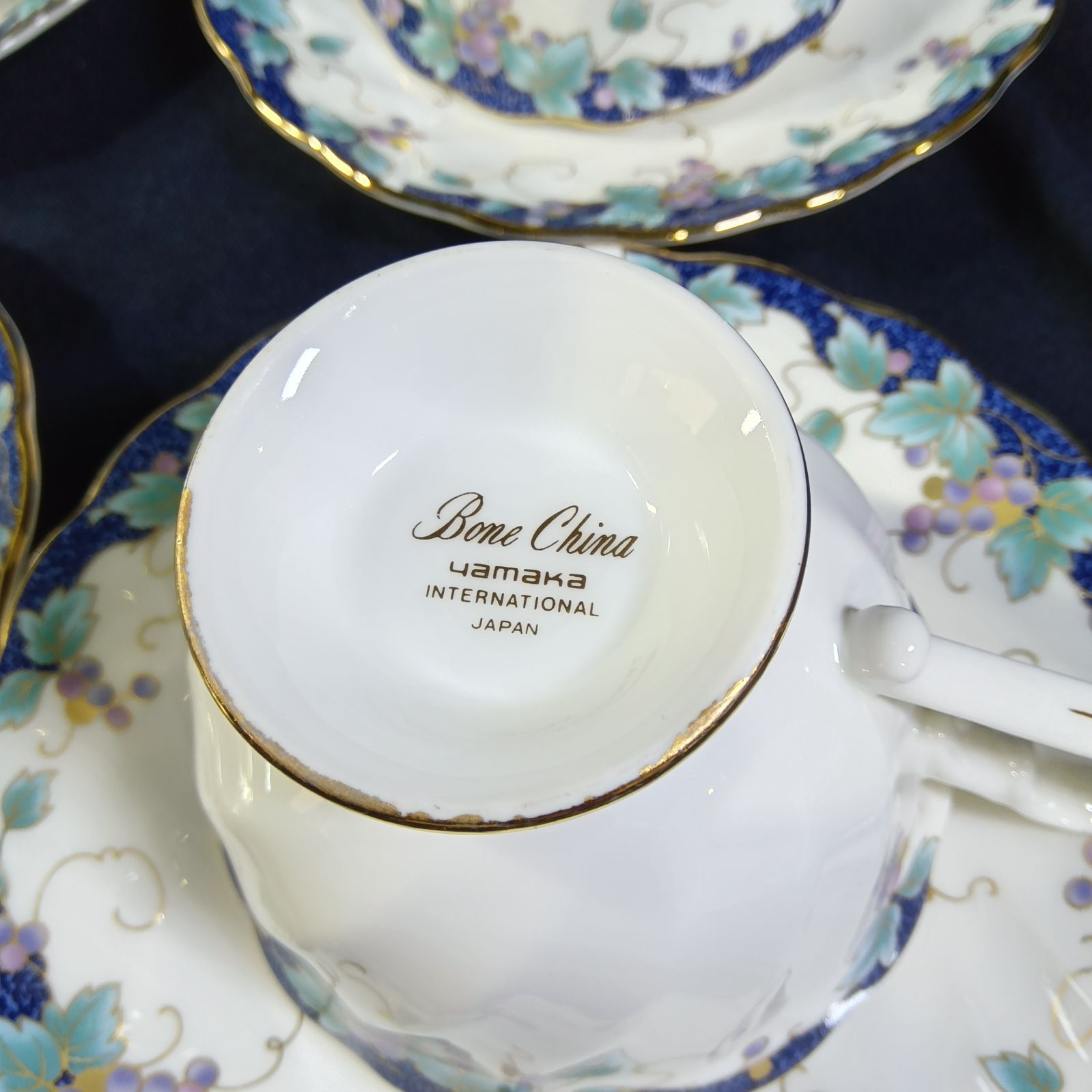 Bone China YAMAKA ボーンチャイナ ヤマカ 葡萄柄 脚付きカップ 