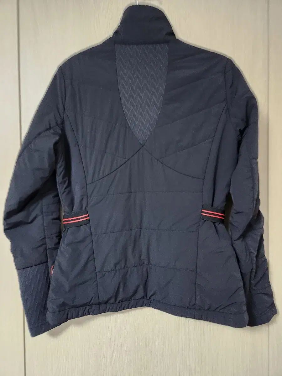 Titleist タイトリスト レディースゴルフウェア キルティング 季節の変わり目 ゴルフジャケット キルティングジャケット サイズS LLC-HASEGAWATOSO_COM