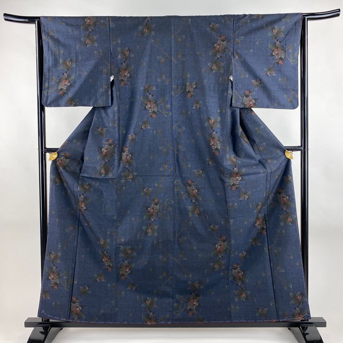 大島紬 身丈161cm 裄丈64cm M 袷 純泥染 証紙 枝花 濃紺 正絹 名品