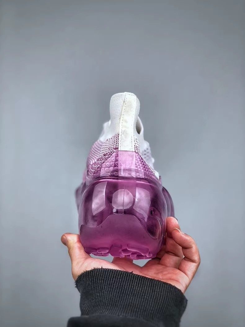 スニーカー シンプル