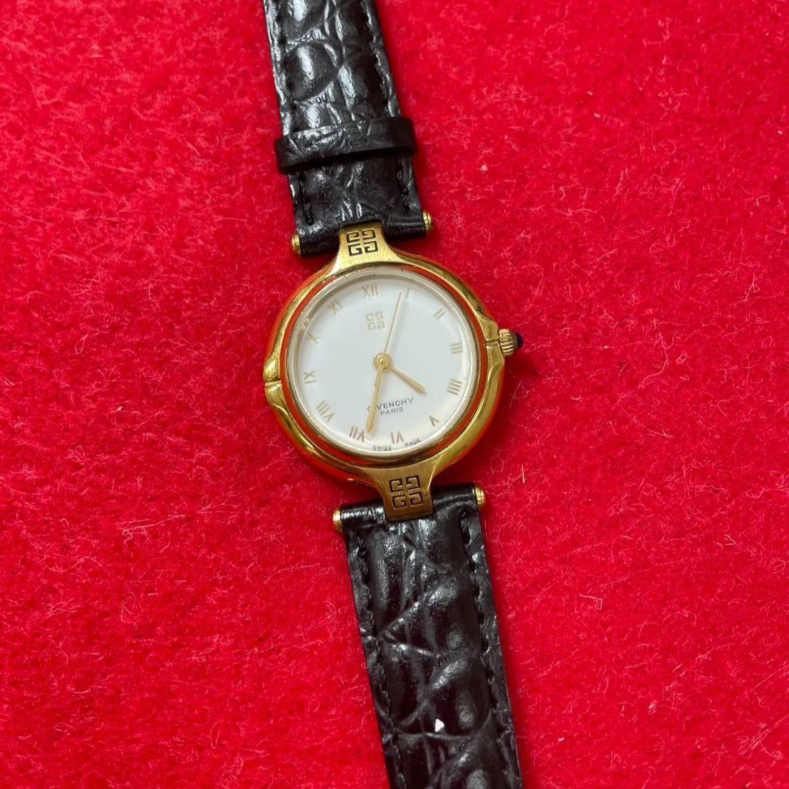◆超美品◎GIVENCHY　ゴールド　ストーン　腕時計 GIVENCHY クォーツ 時計 金 vintage