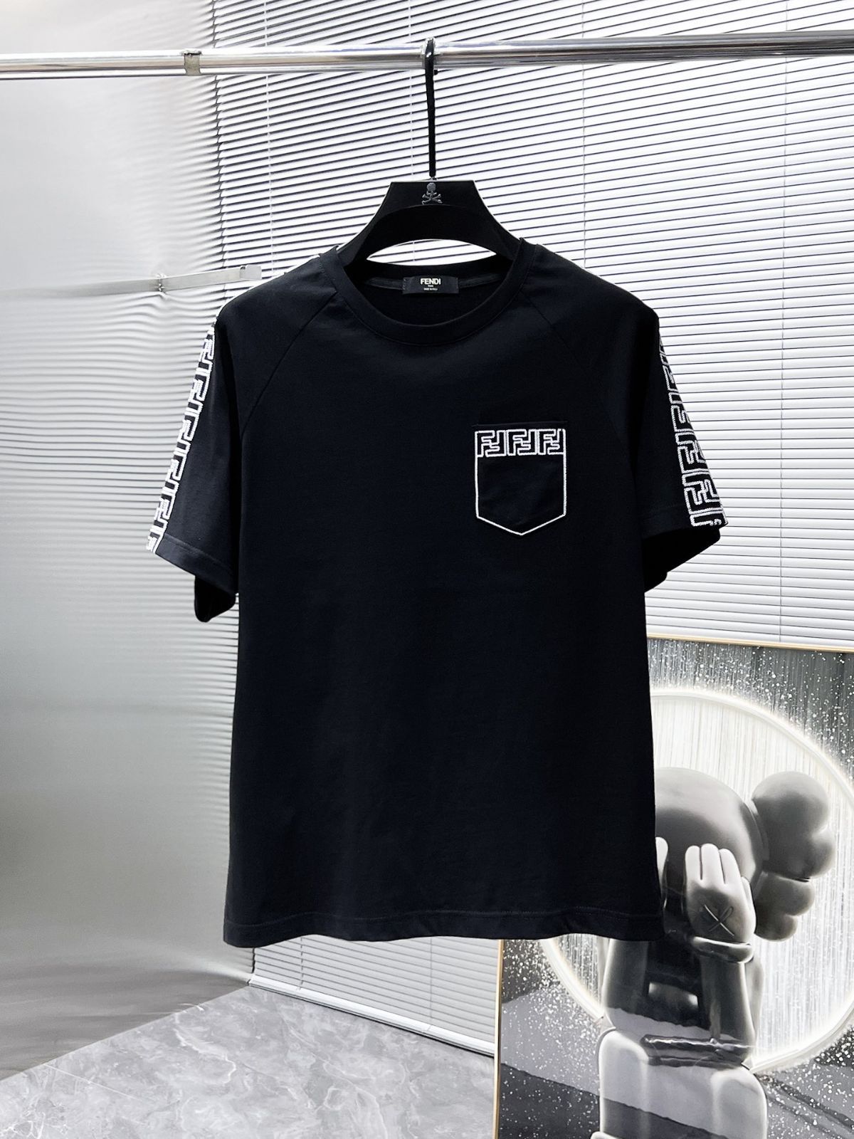 フェンディ Tシャツ ショートパンツ スーツ 上下 セット ブラック 