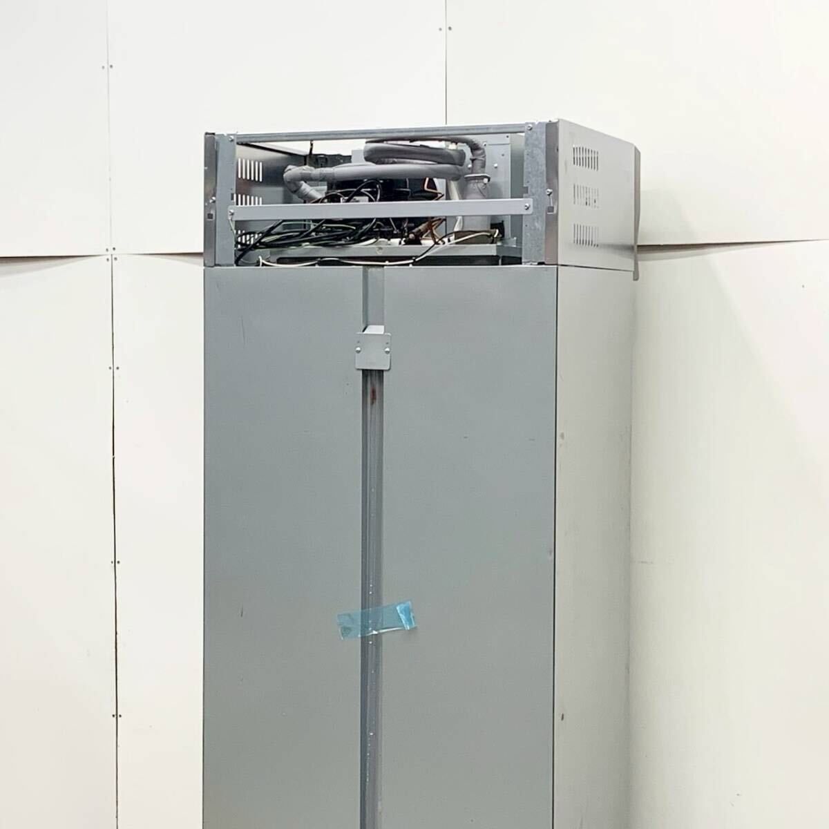 業務用冷凍庫 厨房
