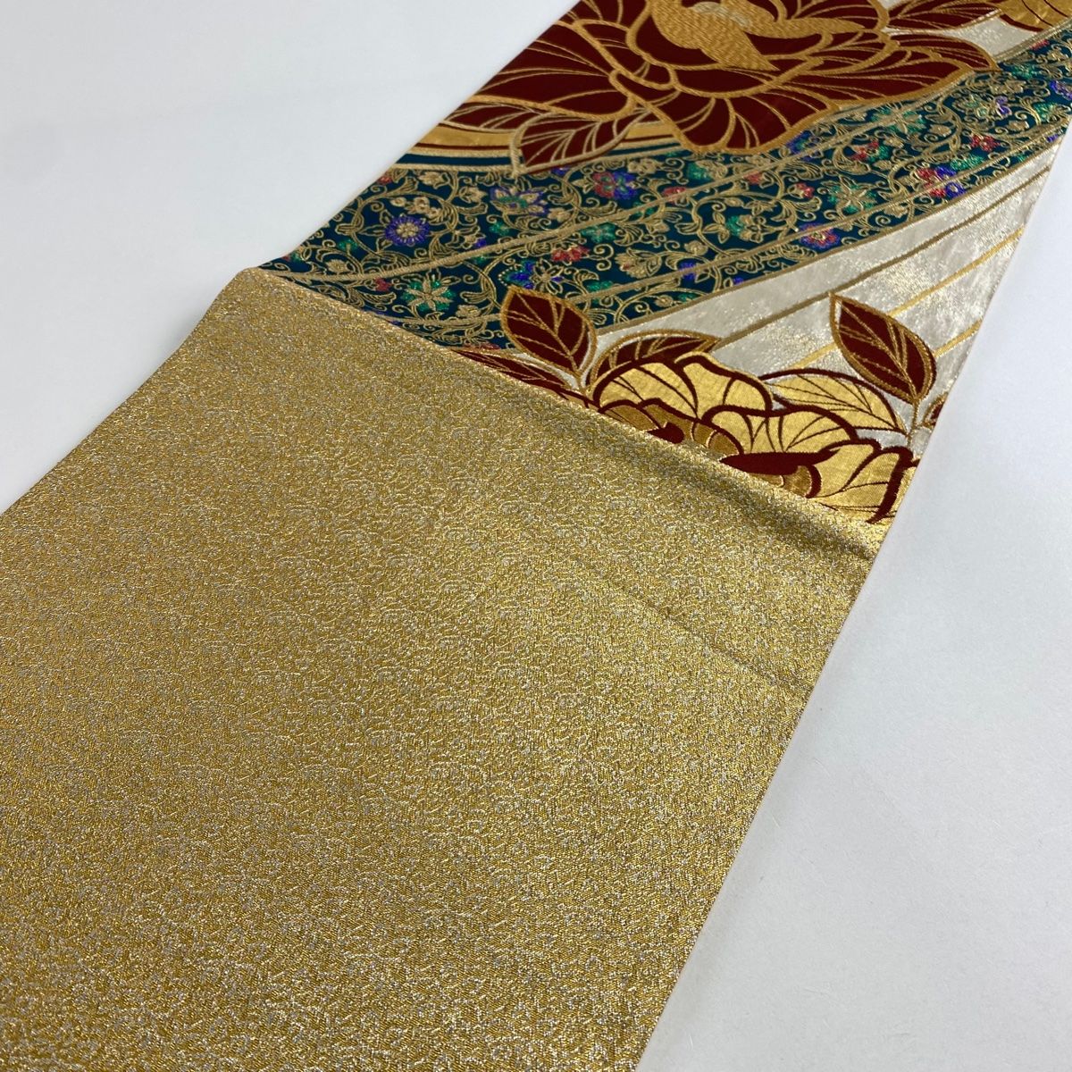 袋帯 本金糸 花唐草 色味の良い 六通 正絹 AO-4311 袋帯 本金糸 花唐草 色味の良い 六通 正絹 AO-4311 - メルカリ