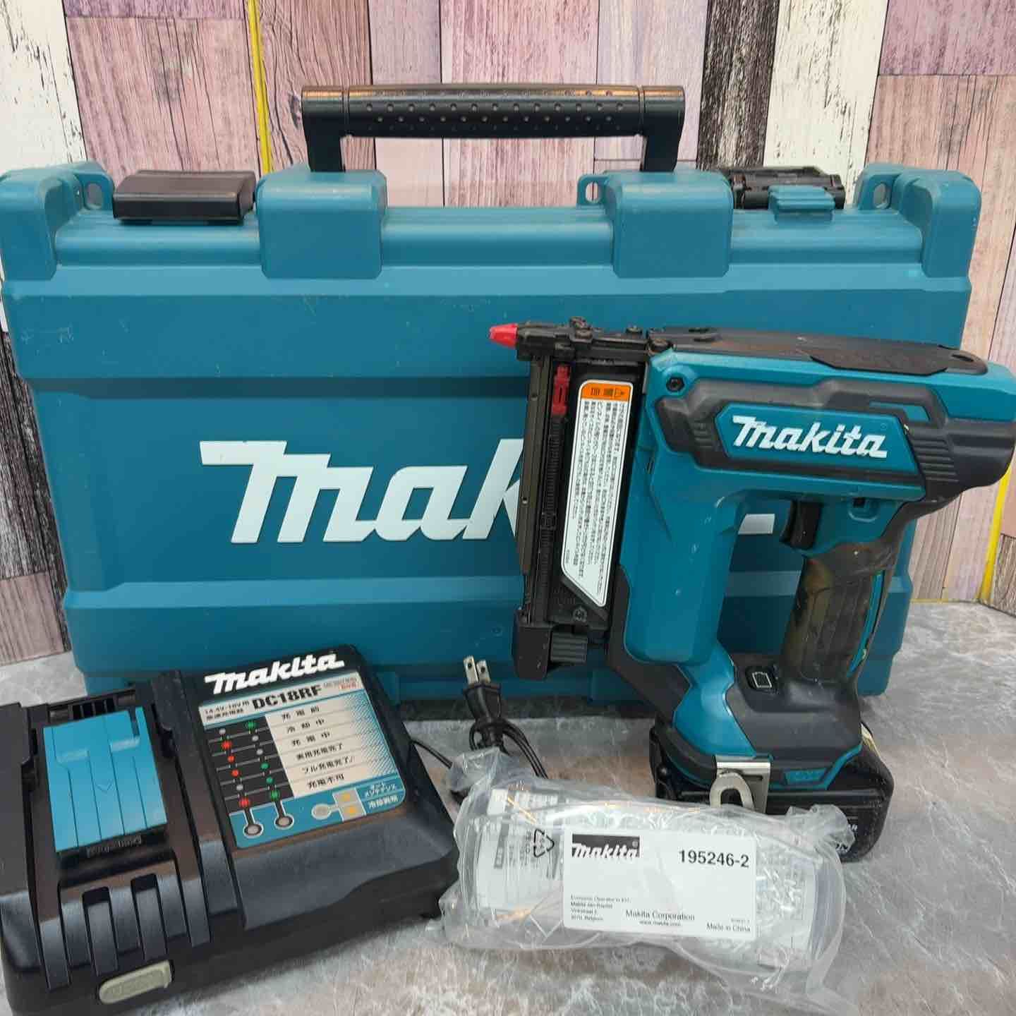 マキタ makita コードレスピンネイラ PT353DRG 八潮店
