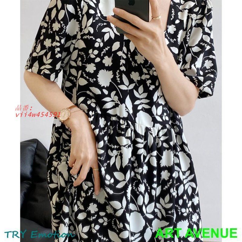 スクエアネック レトロ