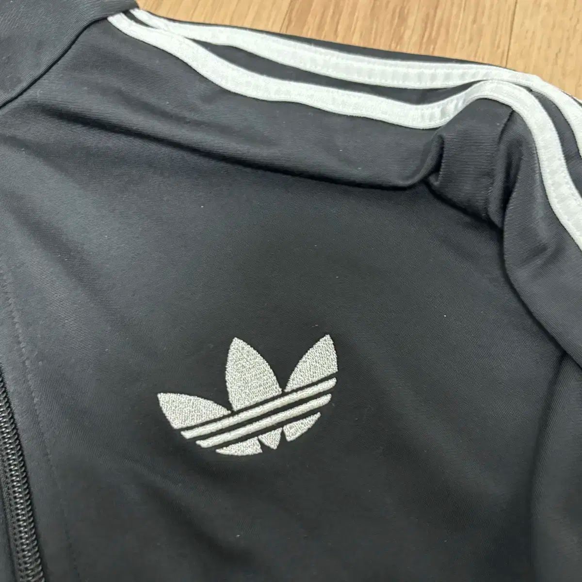 アディダス アディ グレー ブラック シルバー グレー ブラックグレー ジャージ ファイヤーバード ジャージ