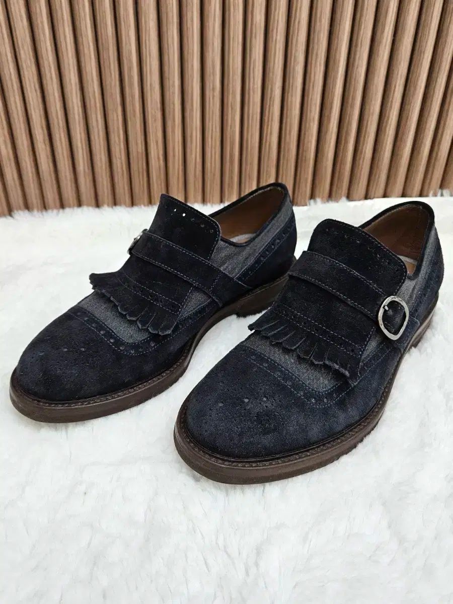 Brunello Cucinelli(ブルネロクチネリ) タッセル バックル シューズ 靴