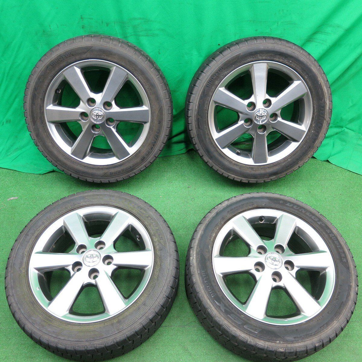 バリ溝！8.5分☆トヨタ アイシス 純正 205/55R16 スタッドレス 