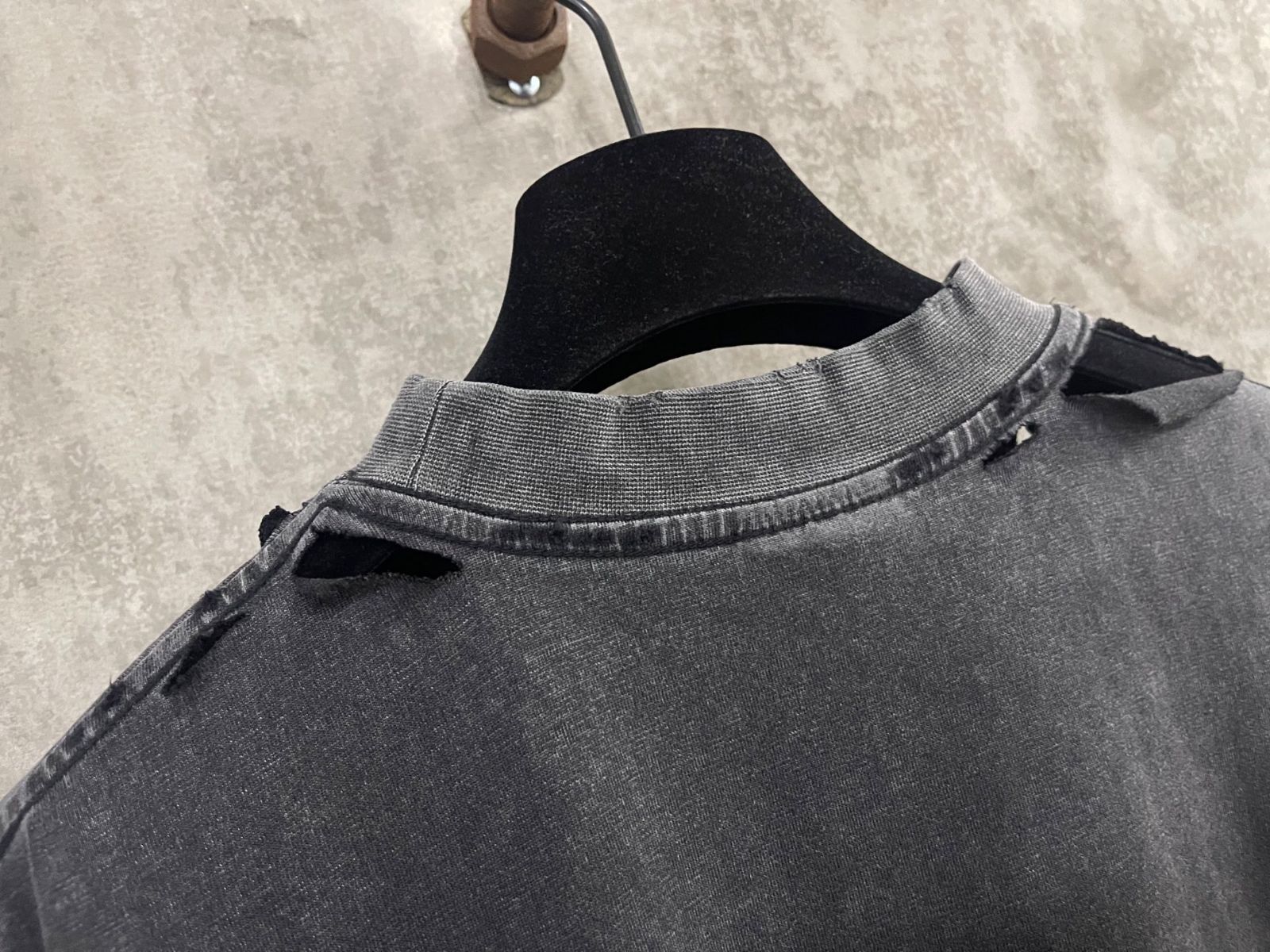 BALENCIAGA