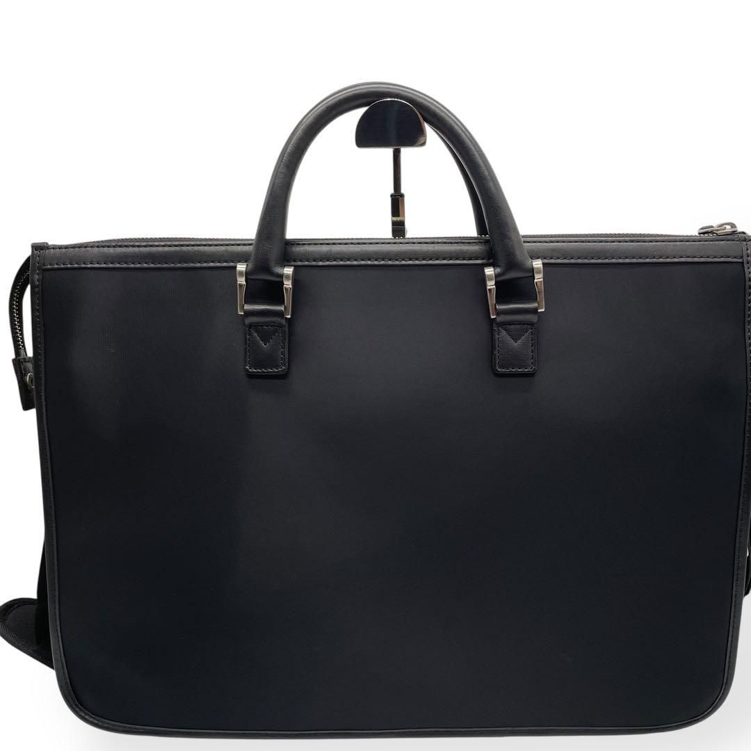 極美品 Burberry 2way ブリーフケース ビジネスバッグ ブラック 極美品 Burberry 2way ブリーフケース ビジネスバッグ ブラック