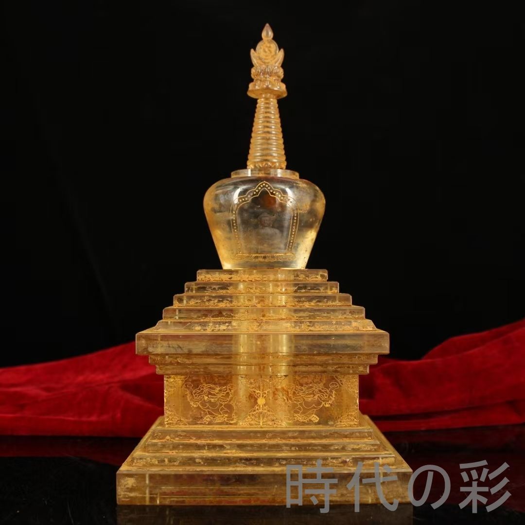 中国古美術 清代 老水晶 彫刻 図騰 描金 幻影 釈迦牟尼佛祖 舎利塔 佛教無上金剛舍利入 唐物 細工 古賞物 置物 時代物 収集 古美味 旧家蔵出 R07100317