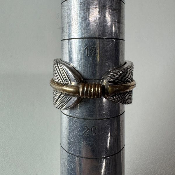 H.MACE ハーヴィーメイス　フェザーリング　ナバホ族　12KGF 20号 再入荷】ナバホ族 Harvey Mace 12KGF イーグルフェザー リング M
