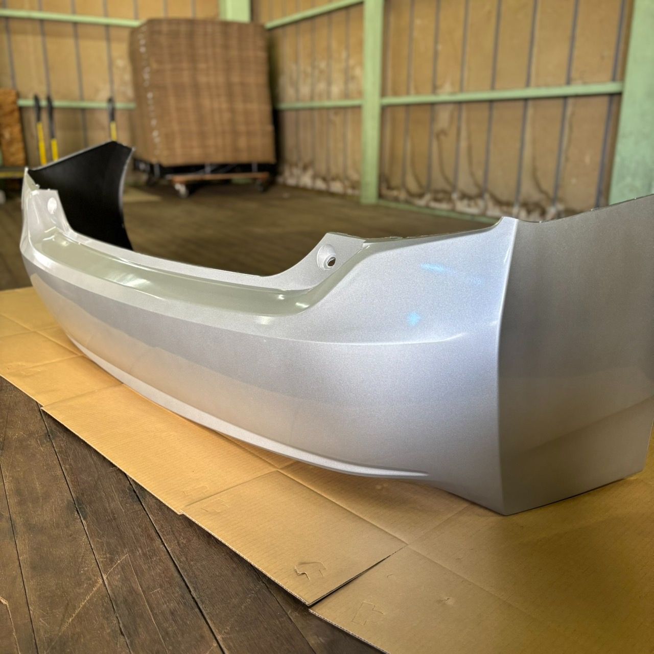 TOYOTA 30系プリウス/30プリウス リアバンパー/シルバー 社外品【P30-R