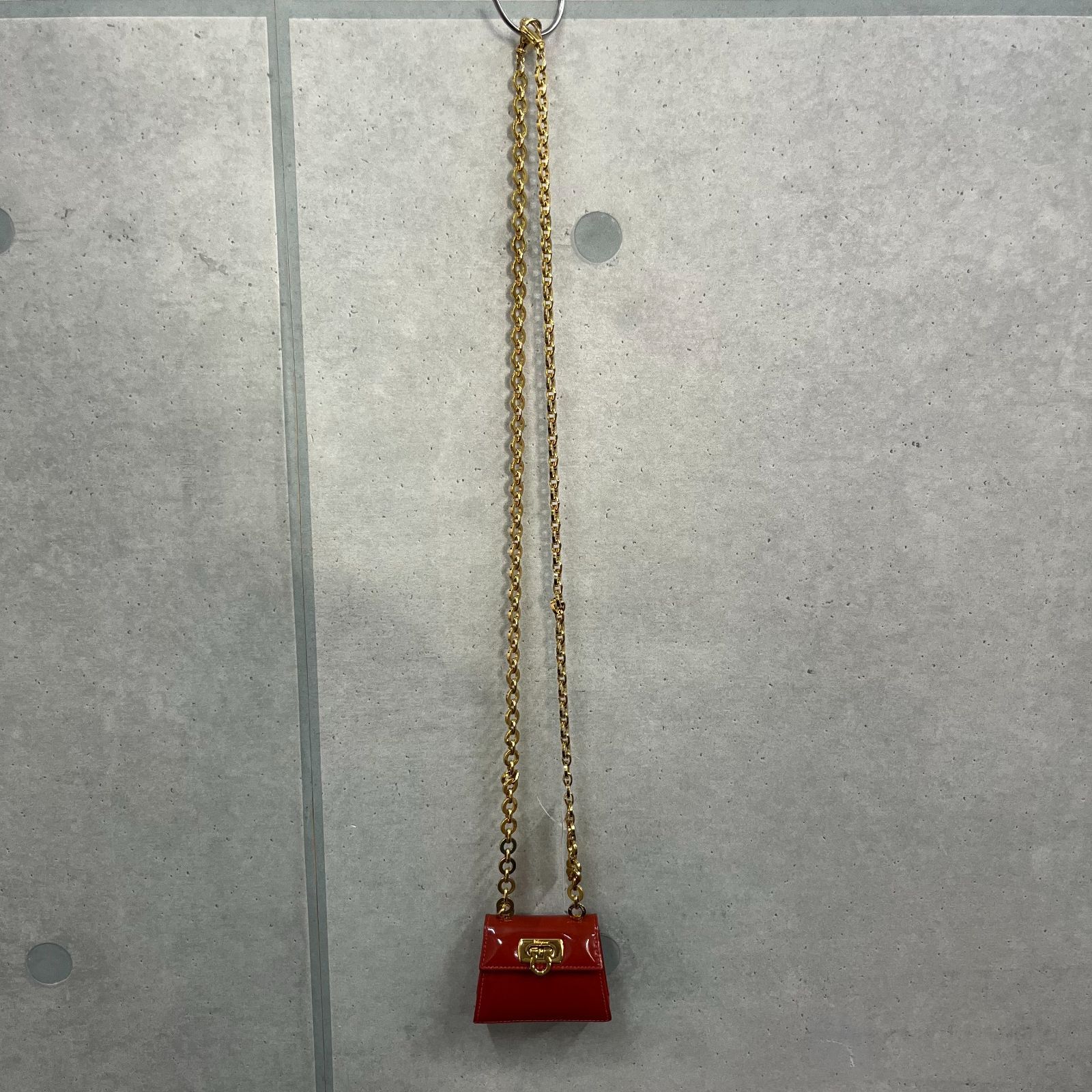 レア 希少 サルヴァトーレ フェラガモ salvatore ferragamo イタリア製