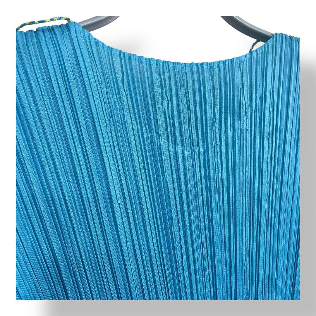 PLEATS PLEASE ISSEY MIYAKE（プリーツ プリーズ イッセイ