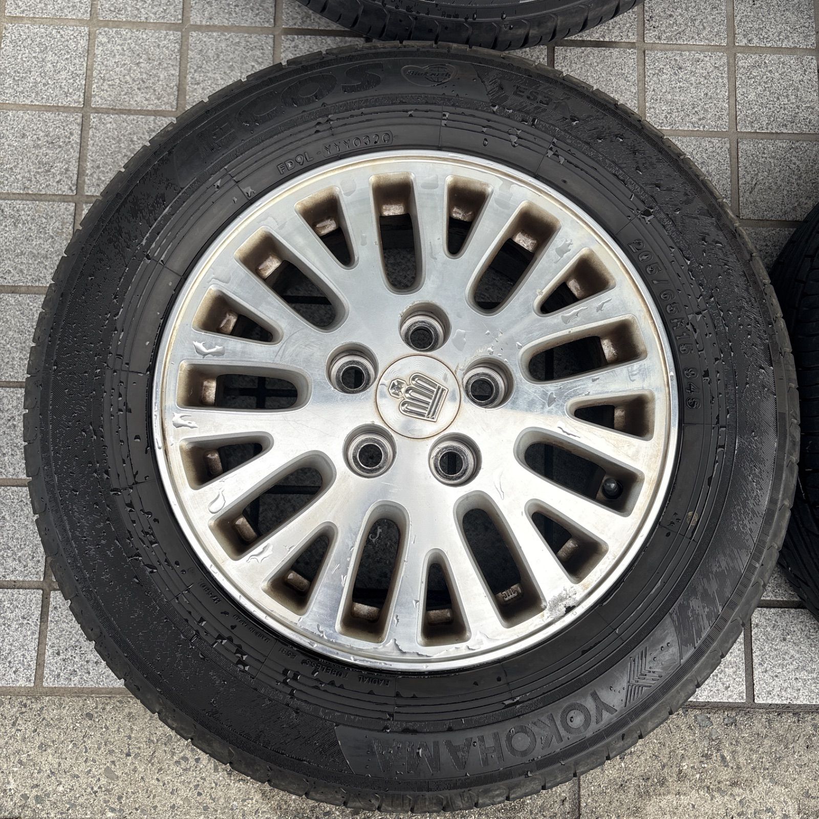 17 クラウン マジェスタ 純正ホイール タイヤセット 205/65r15 15×6.5 