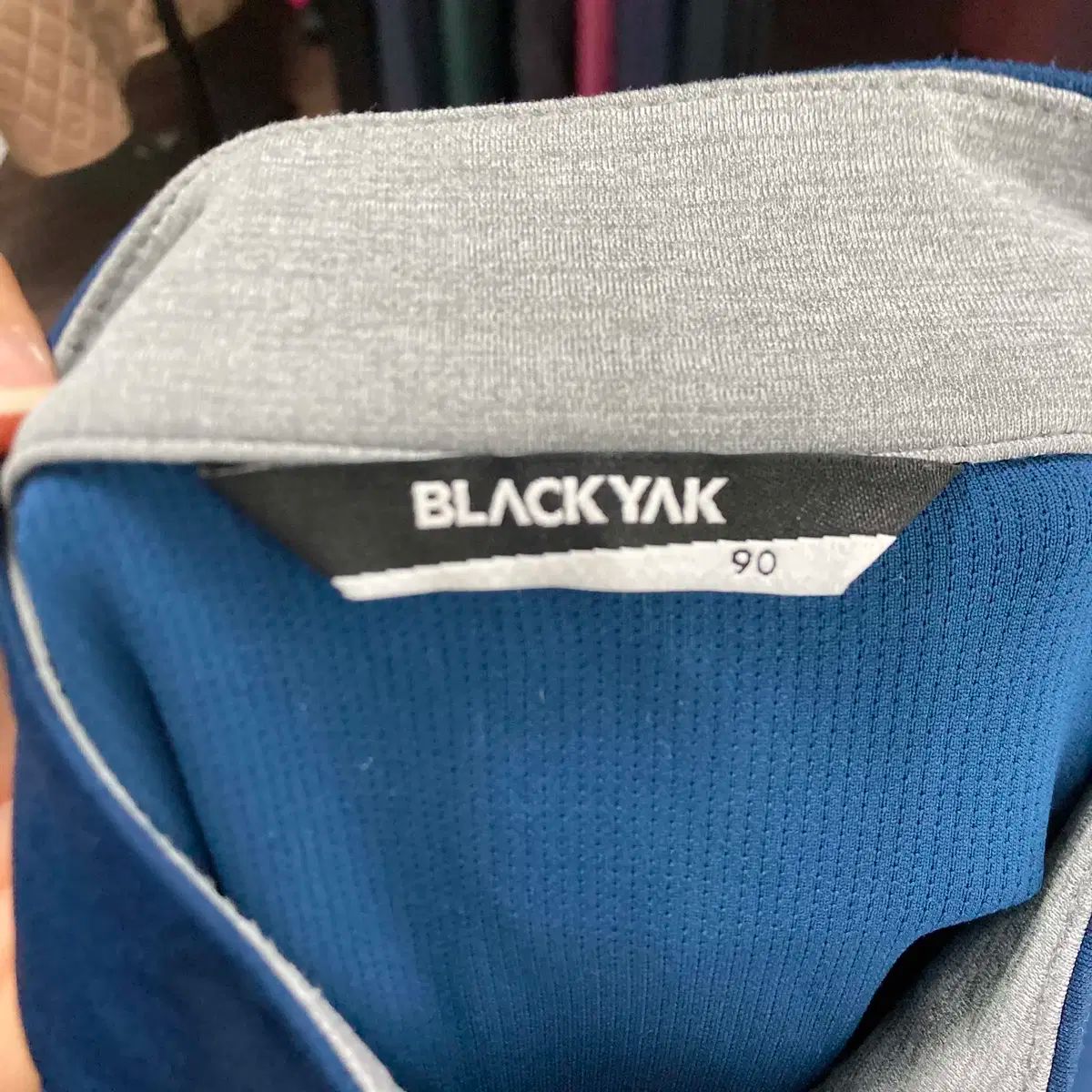 BLACK YAK(ブラックヤク) 2020 女性用ハイキング T シャツ 90 ジンの感覚