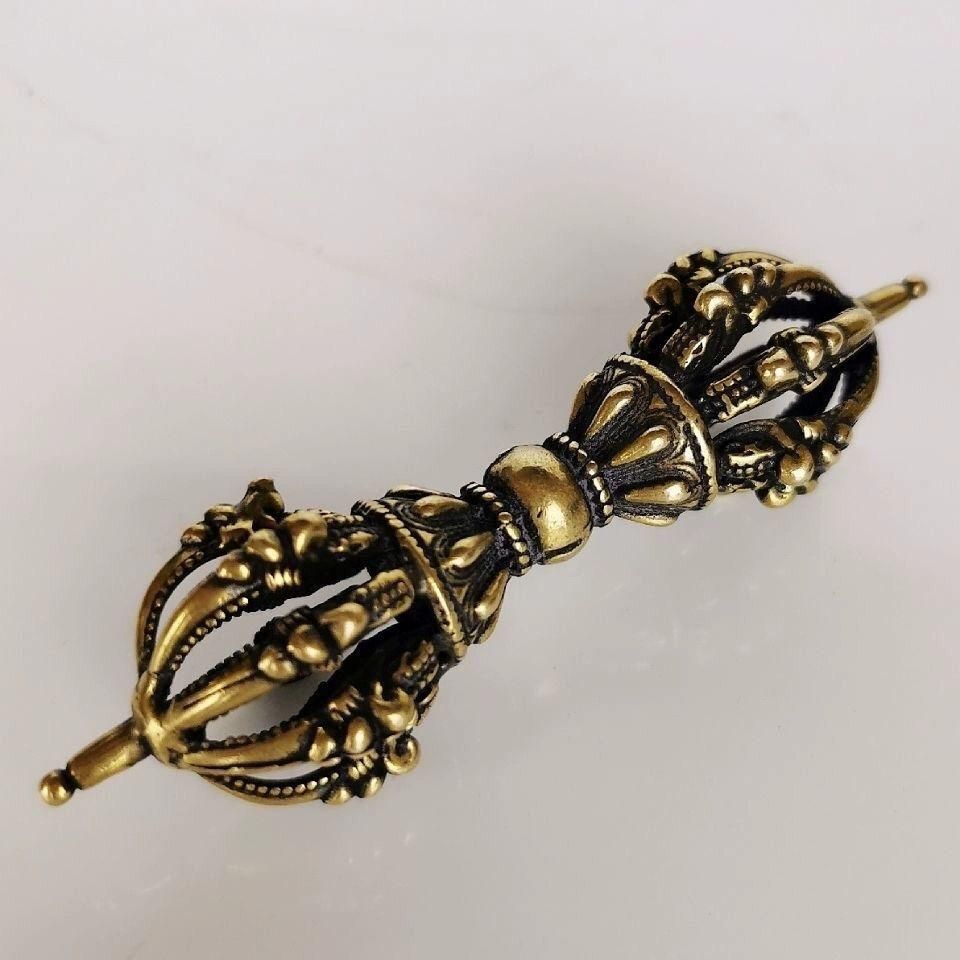 銅器 仏教  金剛杵 古美術 コレクション品 銅製 工芸品 彫刻装飾品置物 銅器 仏教 金剛杵 古美術 コレクション品 銅製 工芸品 彫刻装飾