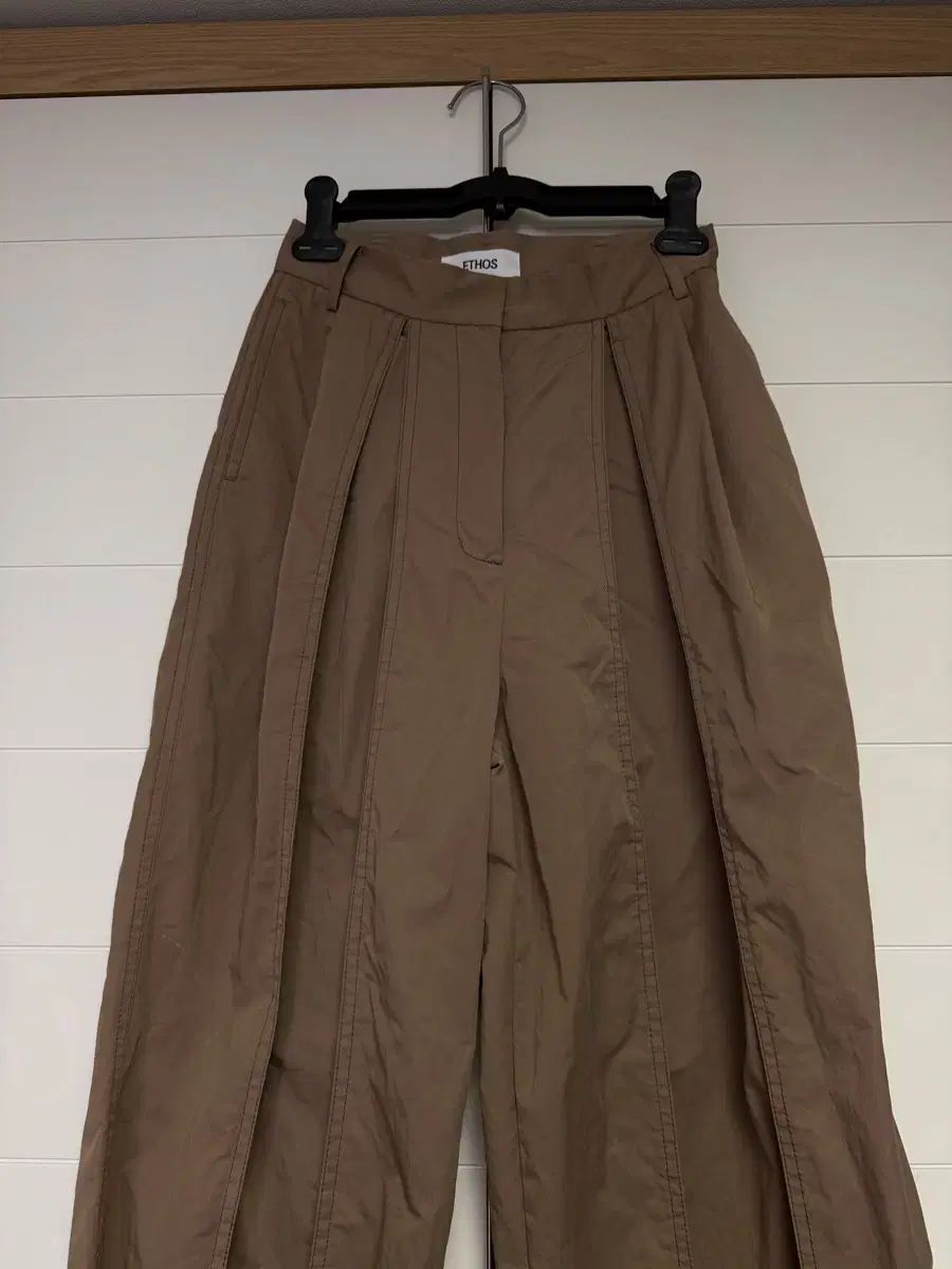 Ethos エートス ピンタック パンツ s