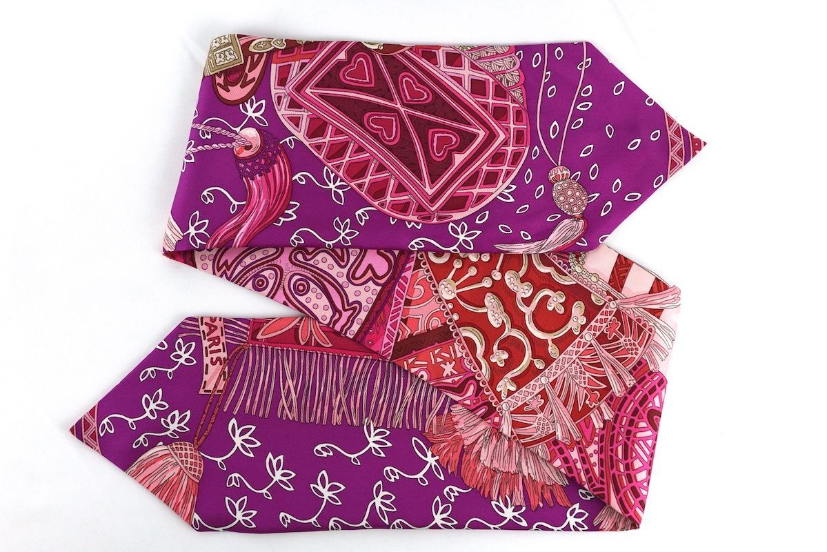 HERMES エルメス ツイリー Hermes Story 紺/水色 レディース シルク100％ スカーフ 新品 銀蔵 HERMES エルメス ツイリー エルメス・ストーリー ピンク