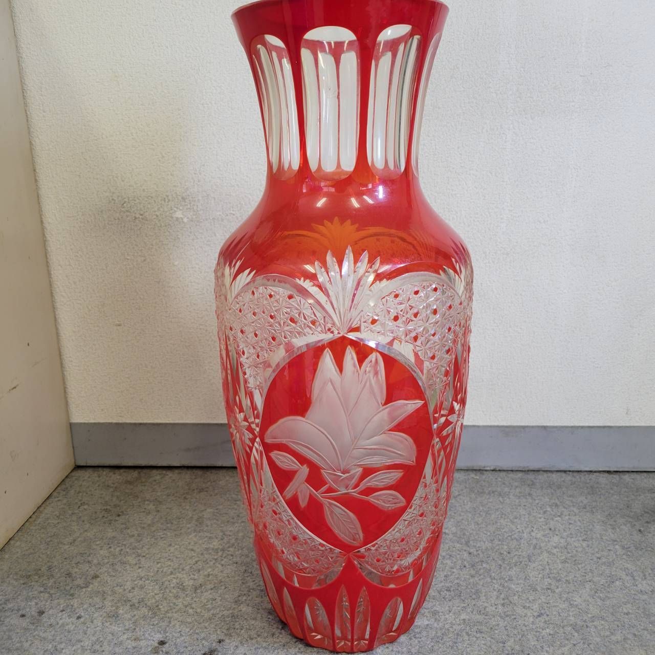 切子 花瓶 大 花器 赤 レッド 特大 壺