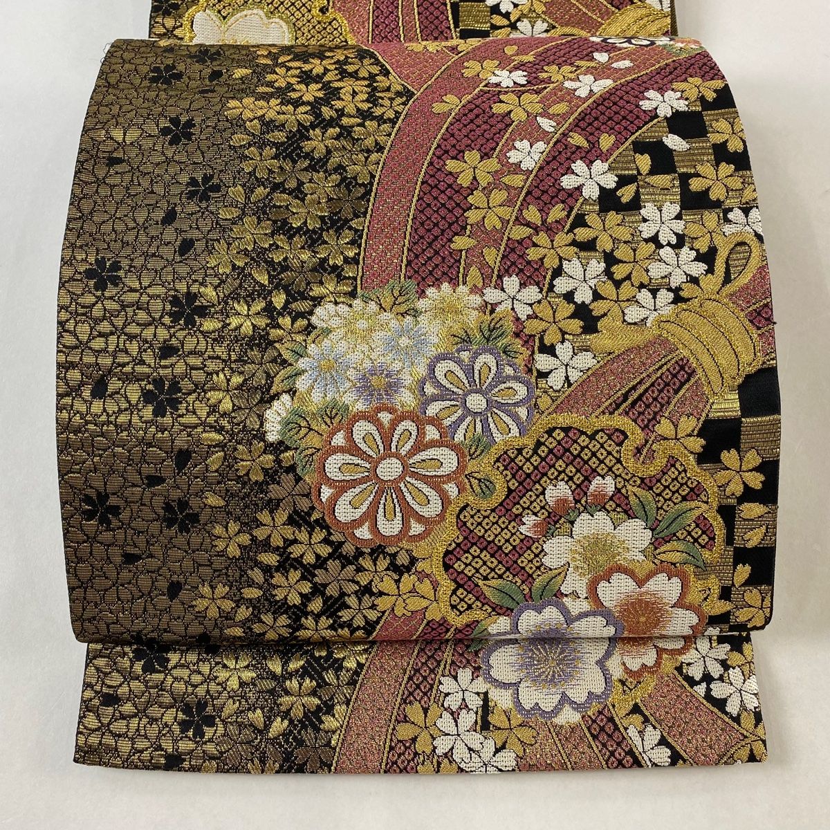 袋帯 美品 秀品 束ね熨斗 雪輪 箔 金糸 黒 六通 正絹 【中古