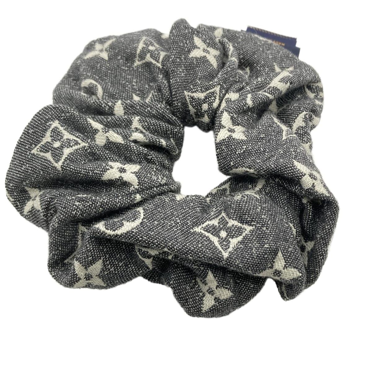 LOUIS VUITTON ルイヴィトン シュシュ モノグラムデニム シュシュ モノグラム ジャカード デニム. M78226 グレー×白