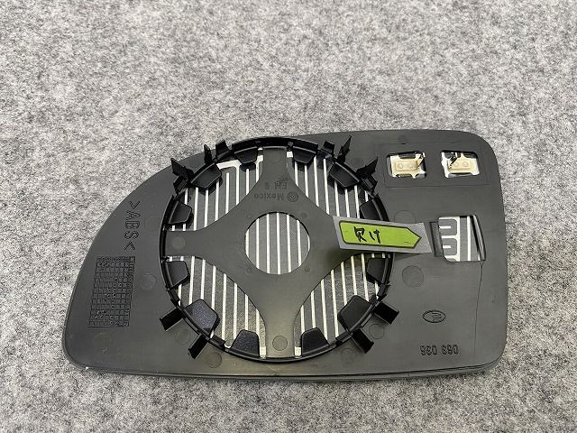 右 ドアミラーレンズ