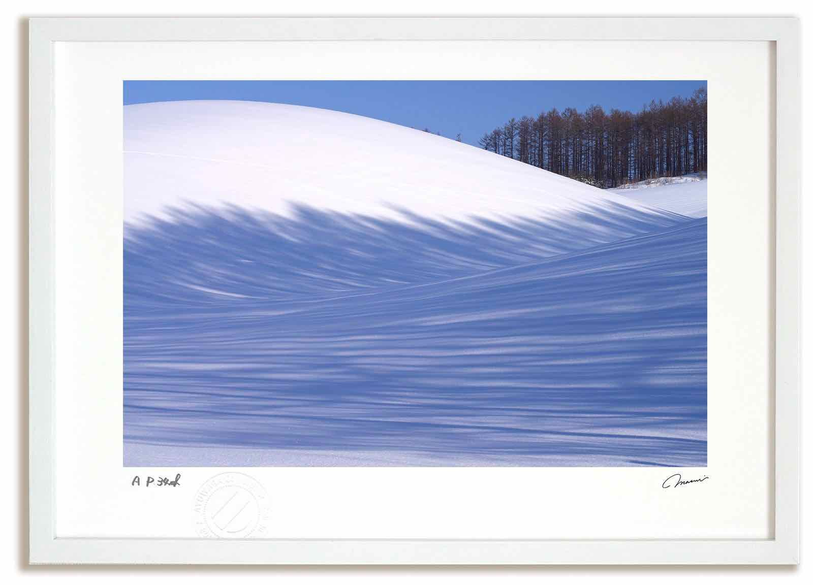 アートフォト 絵画 青い丘3 高橋真澄|インテリア 額入り 額装込 風景画 油絵 ポスター アート アートパネル リビング 玄関 プレゼント モダン アートフレーム 飾る Mサイズ おしゃれ 壁掛け 絵