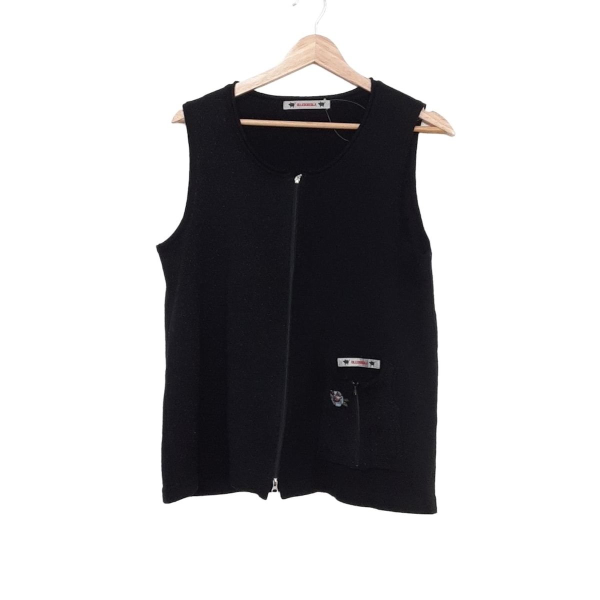アルベロベロ OLLEBOREBLA 黒デザインベスト（used）