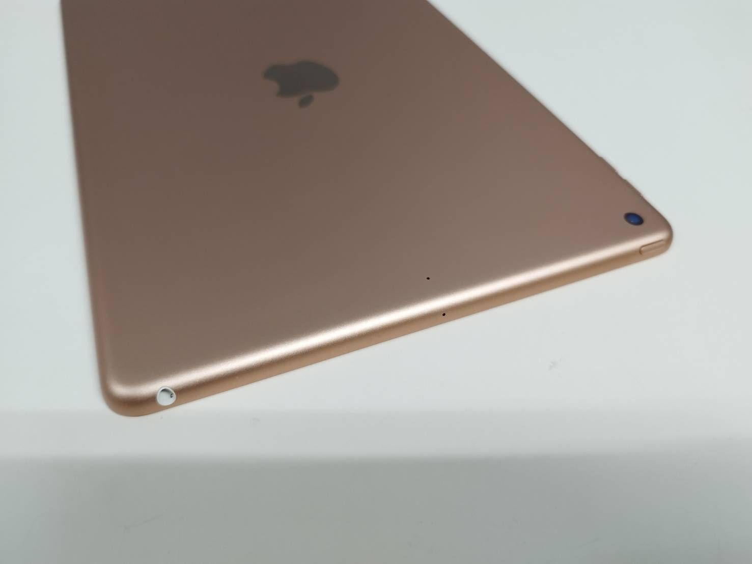 iPad 10.2インチ 第7世代 Wi-Fi 128GB ゴールド ヨドバシ.com