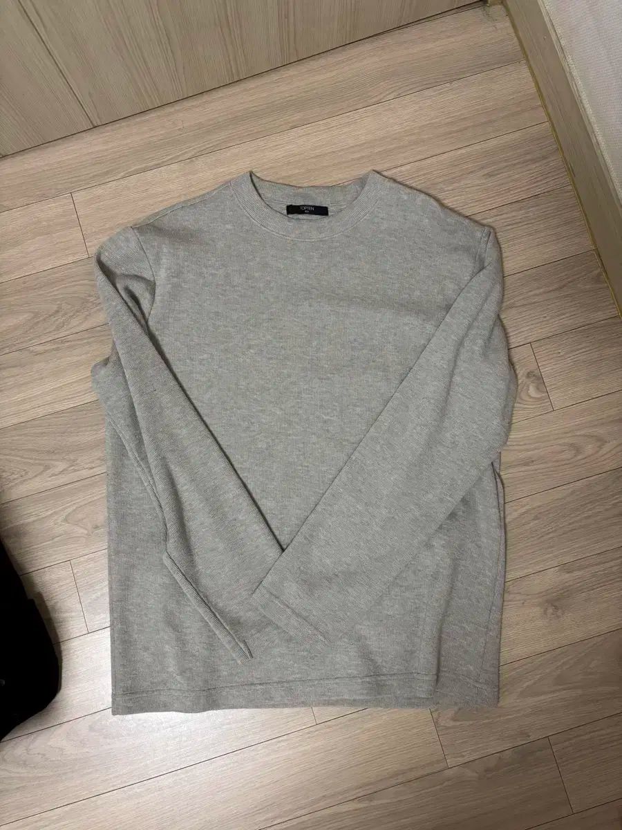 TOP TEN アイボリー 長袖Tシャツ （ L サイズ