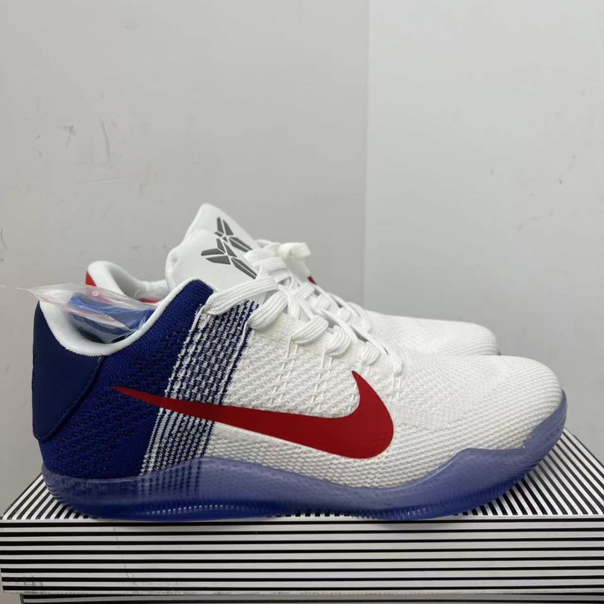 新品未使用 ナイキ Nike Kobe 11 Elite Low USA スニーカー