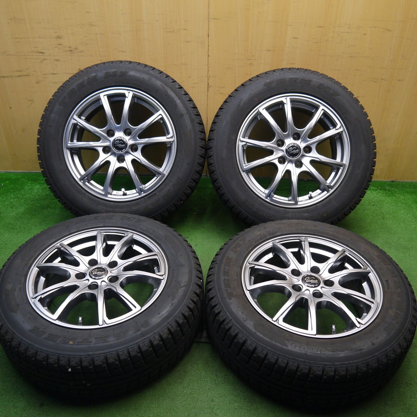 バリ溝 24年 キレイ 9.5分 スタッドレス 205|65R16 マックストレック TREK M7 Verthandi ヴェルサンディ ヴェルザンディ 16インチ PCD114.3|5H 5052303Hス
