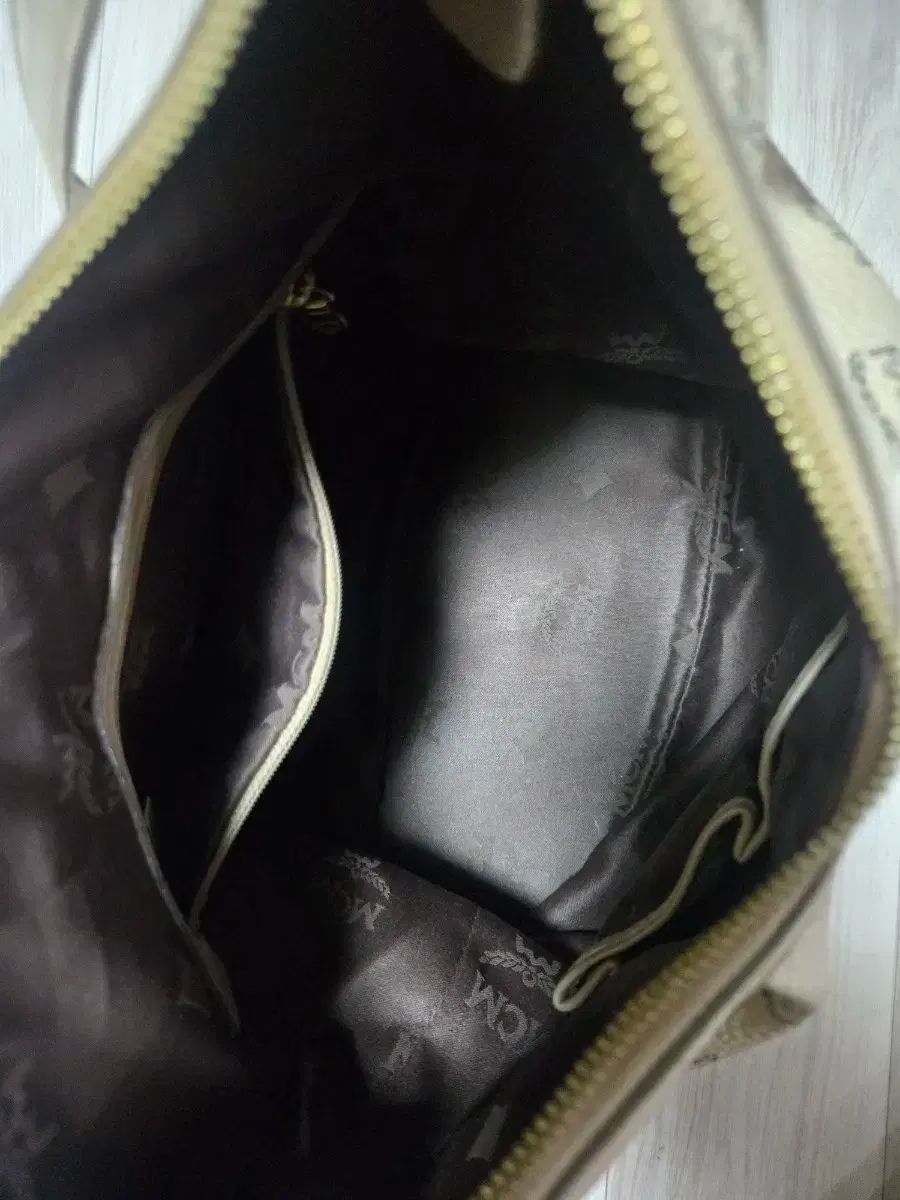 ショルダーバッグ バッグ